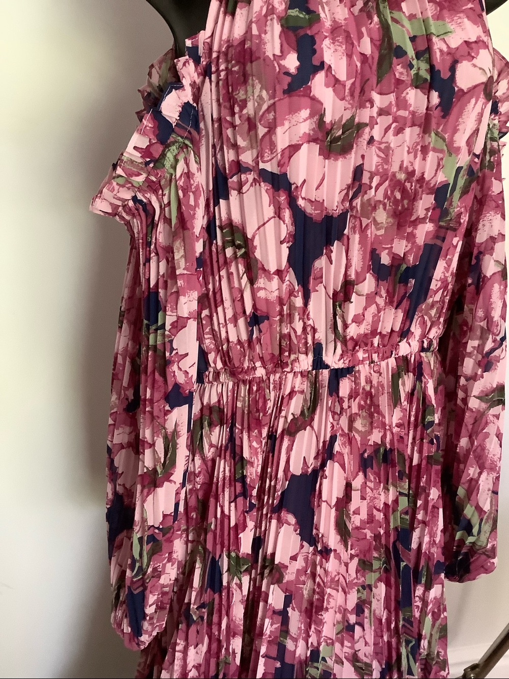 petal and pup Hilary cold shoulder purple floral maxi dress, Large - Picture 5 of 13